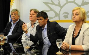 Uruguay rebaja un 8% el precio del combustible para aviones