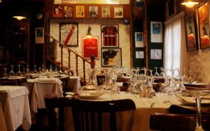 Regularán el cobro de cubiertos en restaurantes de la ciudad de Buenos Aires