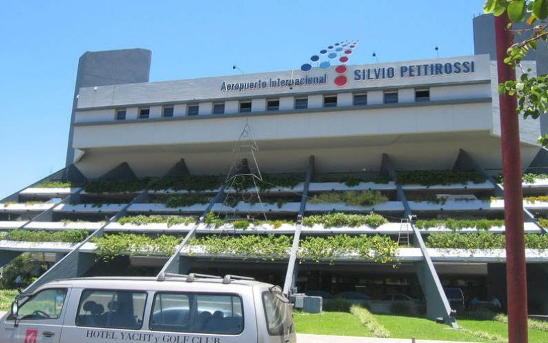 El Aeropuerto Internacional Silvio Petirrosi es uno de los que ya utiliza el sistema automatizado.