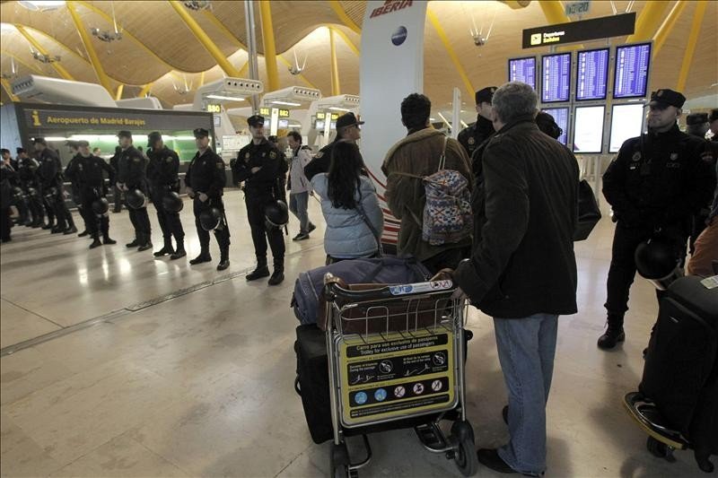 Hoy se completa la primera semana de paros con al menos 71.000 pasajeros afectados Hoy se completa la primera semana de paros con al menos 71.000 pasajeros afectados
