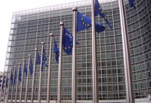 Bruselas pide a las agencias que promocionen el número europeo de emergencias 112 