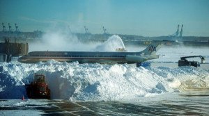 Cancelan más de 4.500 vuelos en costa este de EE.UU. por tormenta