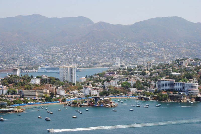 España recomienda evitar los viajes a Acapulco | Economía