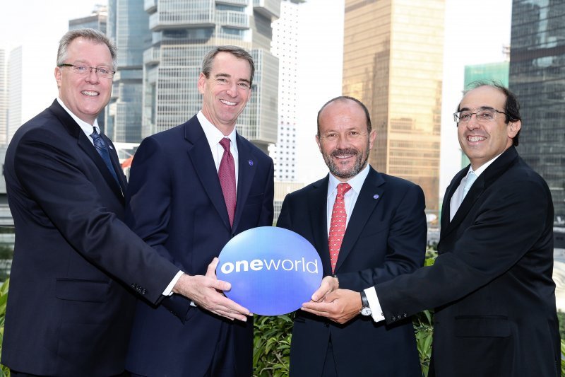 De izq a derecha: Bruce Ashby, CEO oneworld; Tom Horton, Presidente oneworld; Ignacio Cueto, CEO LAN Airlines y Damián Scokin, CEO Internacional.