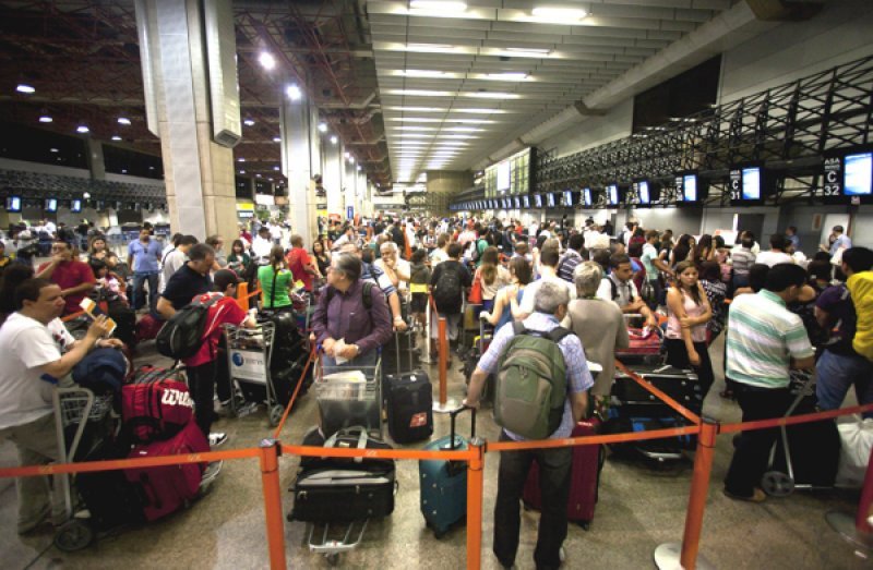 Fin de semana largo con intenso tránsito en las terminales aéreas brasileñas