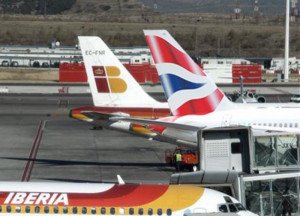 Los máximos directivos de Iberia ganan 1,5 M € y los de British, 3 M € 