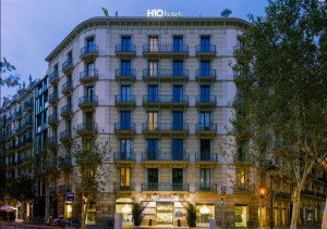 H10 Hotels compra un edificio a Banco Sabadell para transformarlo en hotel