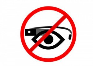 ¿Prohibirá la entrada en su hotel o restaurante a un cliente que lleve las gafas Google?