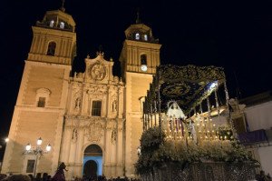 Los españoles viajarán y gastarán menos esta Semana Santa