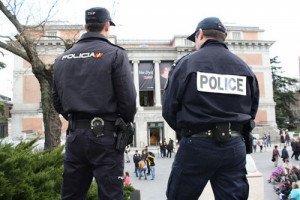 La policía francesa y portuguesa se integra en la Policía Nacional para reforzar la atención al turista