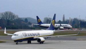 Ryanair compra 175 aviones Boeing y procurará bajar tarifas en Europa