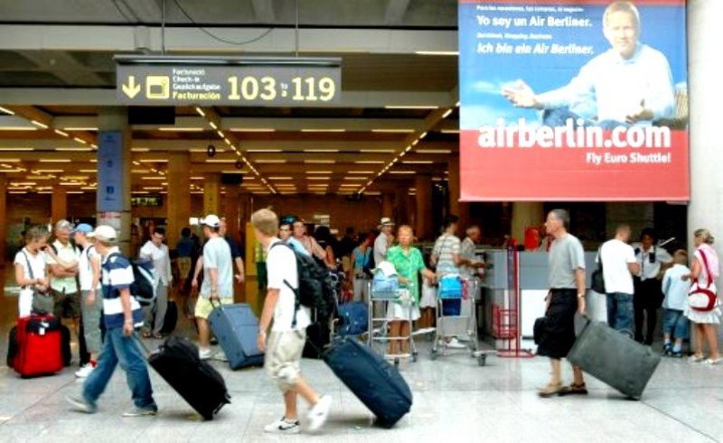 La capacidad ofertada al Aeropuerto de Palma de Mallorca ha aumentado en 640.000 plazas, un 6% más que en el verano pasado.