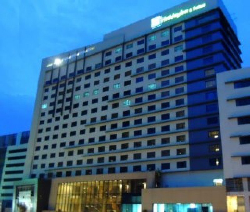 Holiday Inn Makati, en la ciudad filipina del mismo nombre.