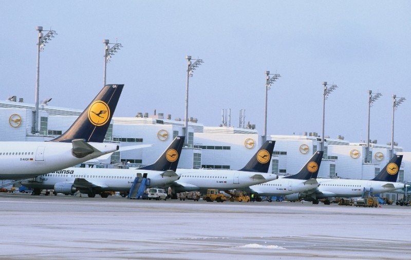 Convocan a huelga a 33.000 trabajadores de Lufthansa en diez aeropuertos