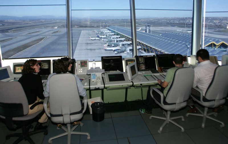 El Congreso de Estados Unidos exime de los recortes a los controladores aéreos