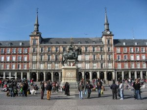 Viajeros, pernoctaciones y gasto caen en Madrid 