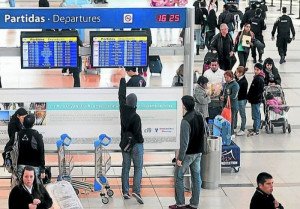 AVIABUE reconoce baja en las ventas de viajes al exterior por el adicional del 20%
