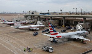 American Airlines restablece su sistema pero prevé retrasos en Estados Unidos