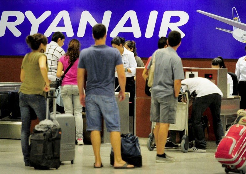 La Agencia de Consumo Catalana en Girona ha conseguido que Ryanair elimine malas prácticas con una sanción al mes
