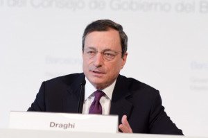 El BCE rebaja el precio del dinero al 0,5% para estimular la economía