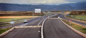 Carreteras ‘fantasma’: kilómetros de vía y millones de euros sin destino
