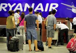 Consiguen que Ryanair elimine malas prácticas con una sanción al mes