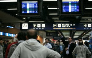 Argentina: demoras y cancelaciones de vuelos por paro de trabajadores estatales
