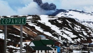Alerta roja por volcán Copahue en Chile y Neuquén: ordenan evacuación