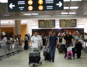 Baja 1,1% el flujo de pasajeros a República Dominicana