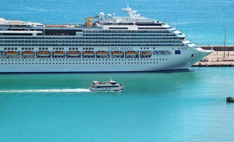 El Puerto de Barcelona registra un 23% más de cruceristas hasta abril