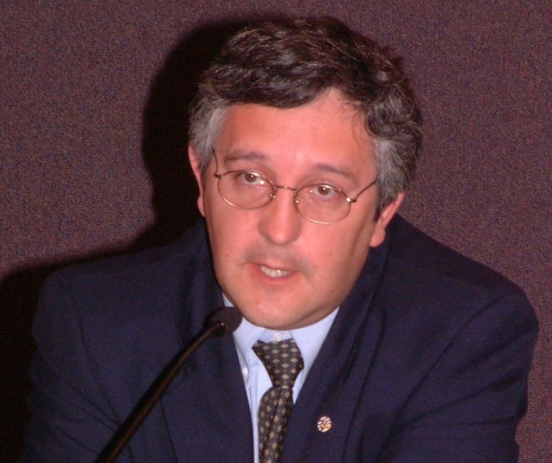 Dr. Leonardo Costa