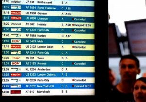 Cancelan 1.800 vuelos en la primera jornada de huelga de controladores franceses 