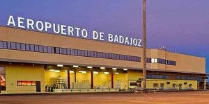Viajes El Corte Inglés le disputa a Globalia las operaciones desde el aeropuerto de Badajoz