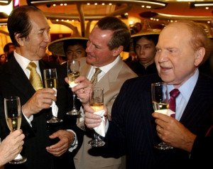 Sheldon Adelson y Stanley Ho, la batalla por el juego mundial llega a España