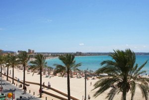 Playa de Palma aprueba un plan "radicalmente contrario" al anterior