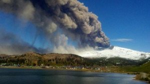 Comité de Crisis de Neuquén baja el alerta del volcán Copahue