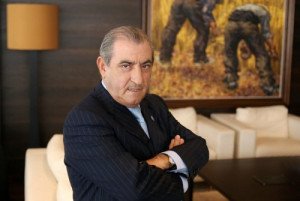 Llega a Uruguay el presidente de Air Europa, Juan José Hidalgo