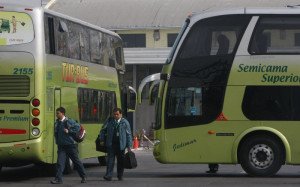 Tur Bus renueva licitación para traslados al aeropuerto de Santiago de Chile