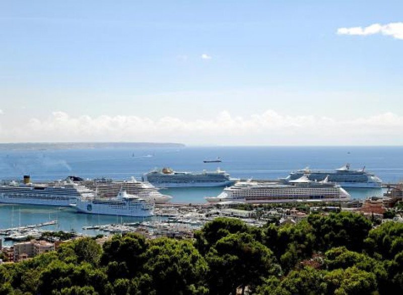 Puerto de cruceros de Palma de Mallorca.