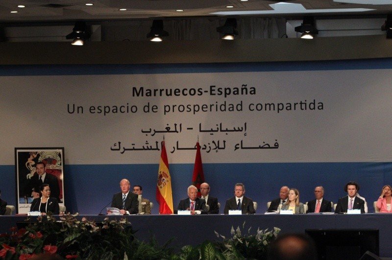 El Rey Juan Carlos interviene en el encuentro empresarial que se celebra este martes en Rabat. Foto: Casa de S.M. el Rey / Borja Fotógrafos.
