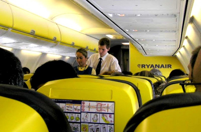 Ryanair logra bajas tarifas con subvenciones y prácticas administrativas y operativas poco ortodoxas.