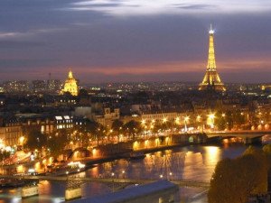 Francia registró en 2012 83 M de turistas internacionales y 35.800 M € en ingresos