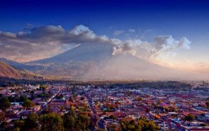 Colombianos y peruanos pueden viajar sin visa a Guatemala desde esta semana