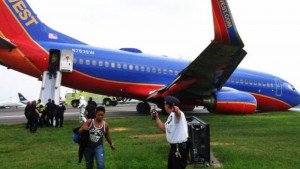 Un Boeing de Southwest perdió el tren de aterrizaje al descender en Nueva York