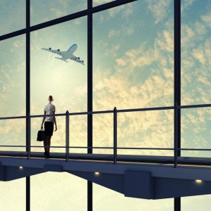 Los viajes corporativos compensan la caída de salidas al extranjero en verano