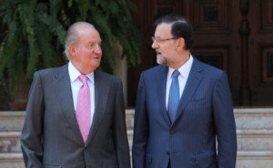 Rajoy al Rey: la temporada turística es "muy positiva"