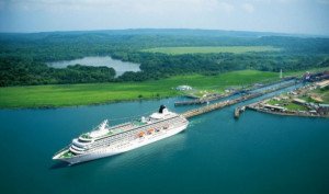 Panamá analiza crear una línea de cruceros propia