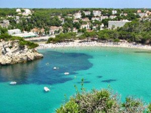 En los hoteles de Menorca checos y nórdicos sustituyen al desaparecido cliente español