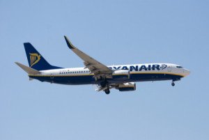 Un avión de Ryanair regresa a Tenerife por un problema técnico