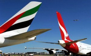 La alianza con Emirates saca de pérdidas a Qantas 